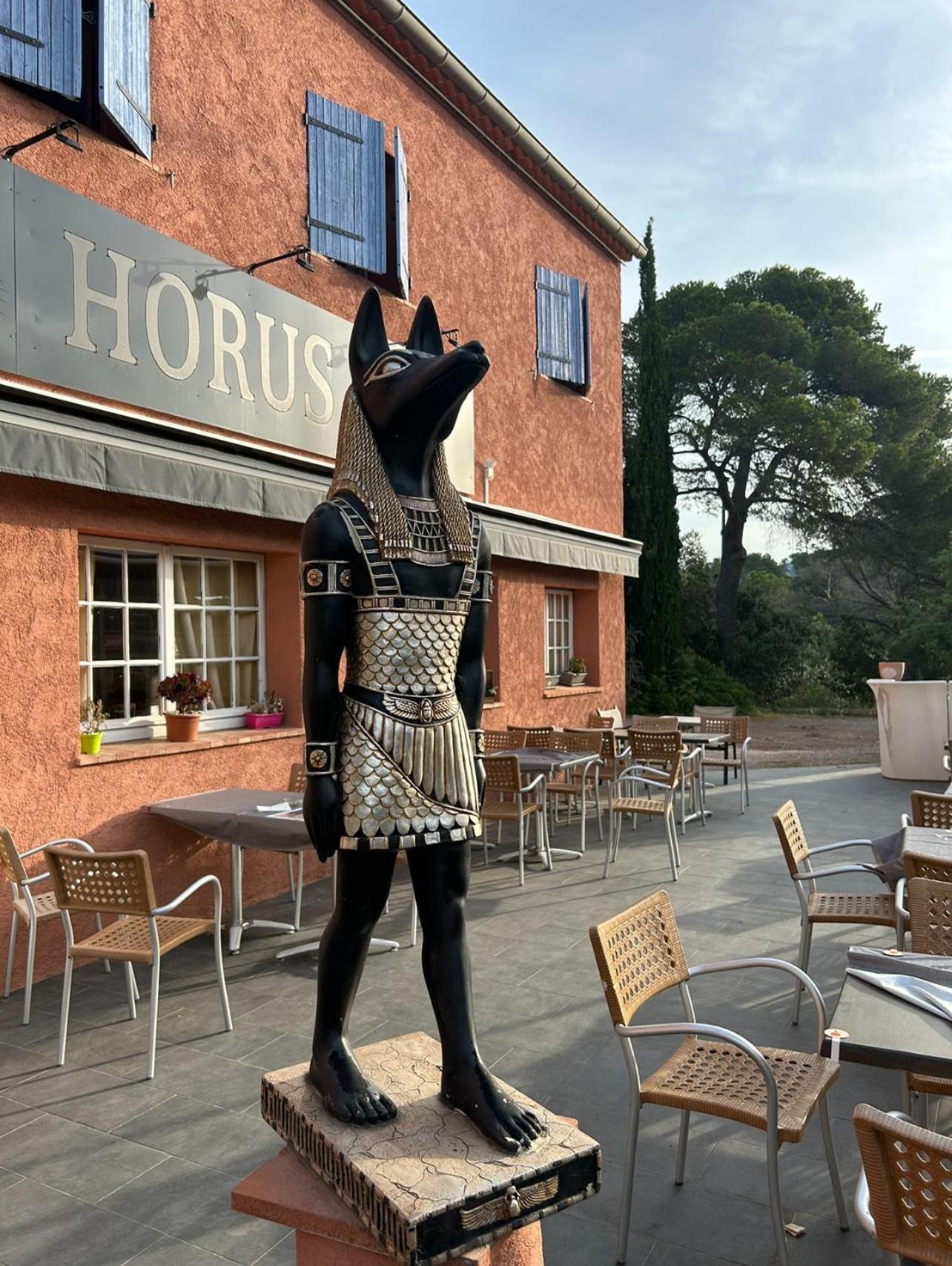 Horus Hotel